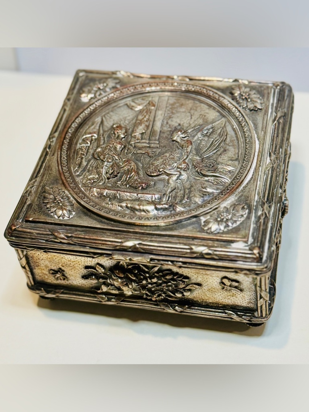 Vintage Silver Plated Repoussé Jewelry Box Cherub Figural Silk Lined